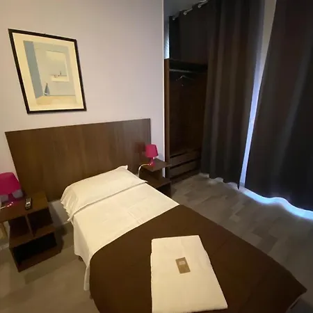 Hotel Alba *