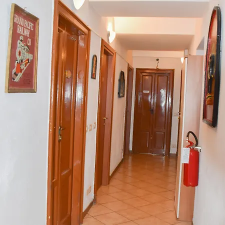 Hotel Alba *